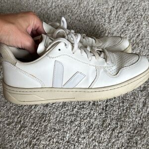 Veja campo sneakers size 9 (40)